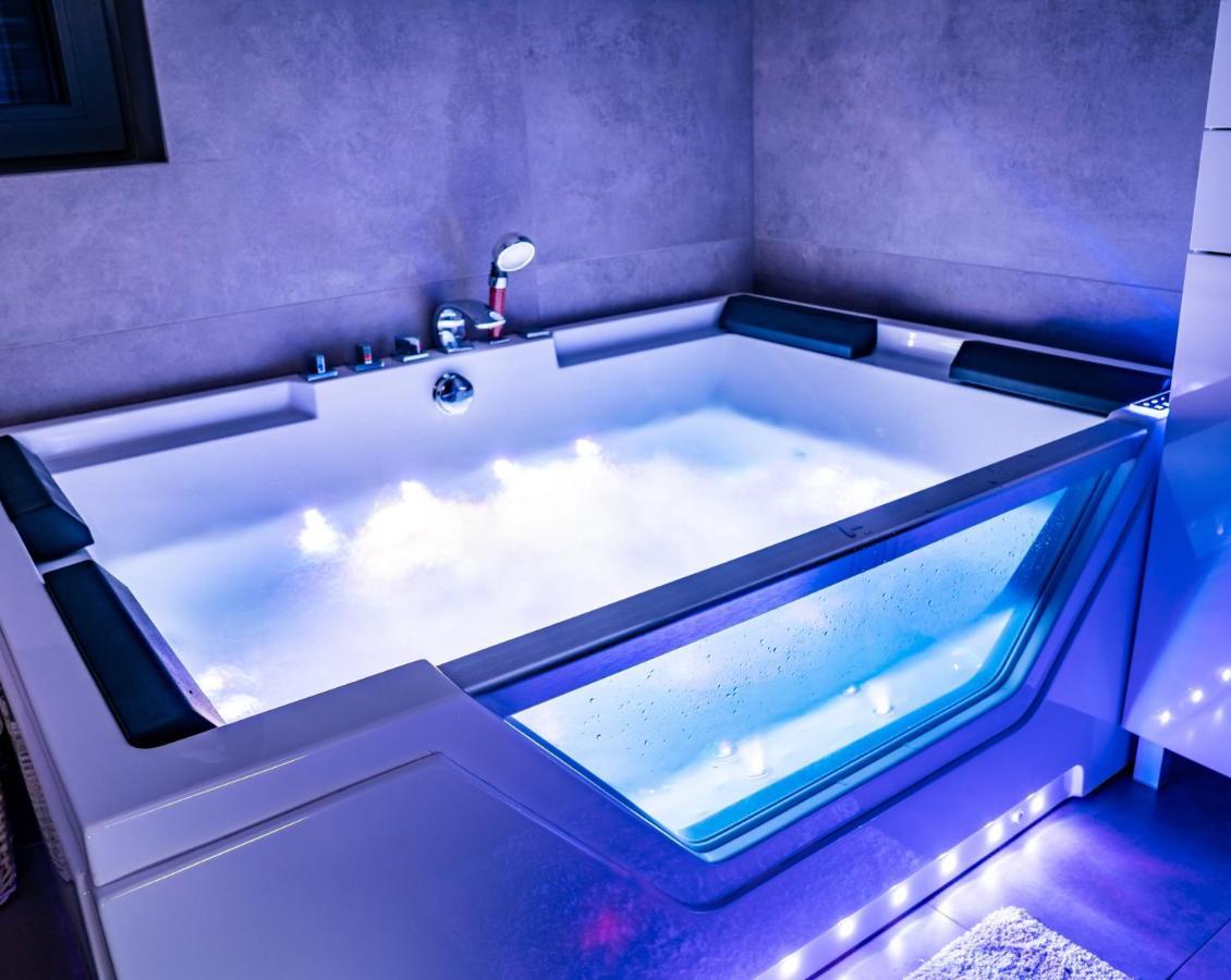 Domek Hot Tub Jacuzzi Chillout Kołobrzeg Exteriör bild